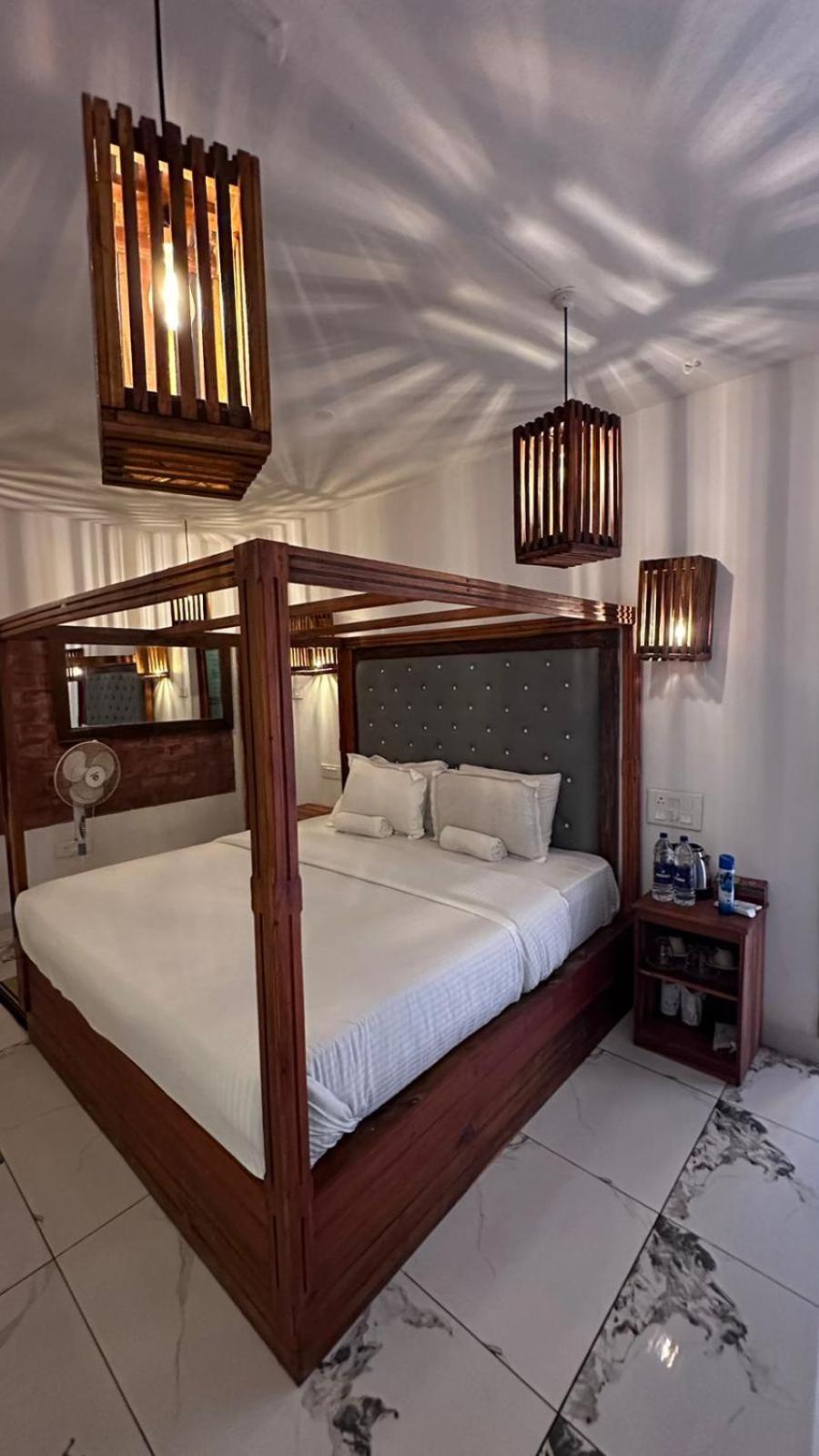 Bed and Breakfast Nidra By Sarwaa à Varkala Extérieur photo