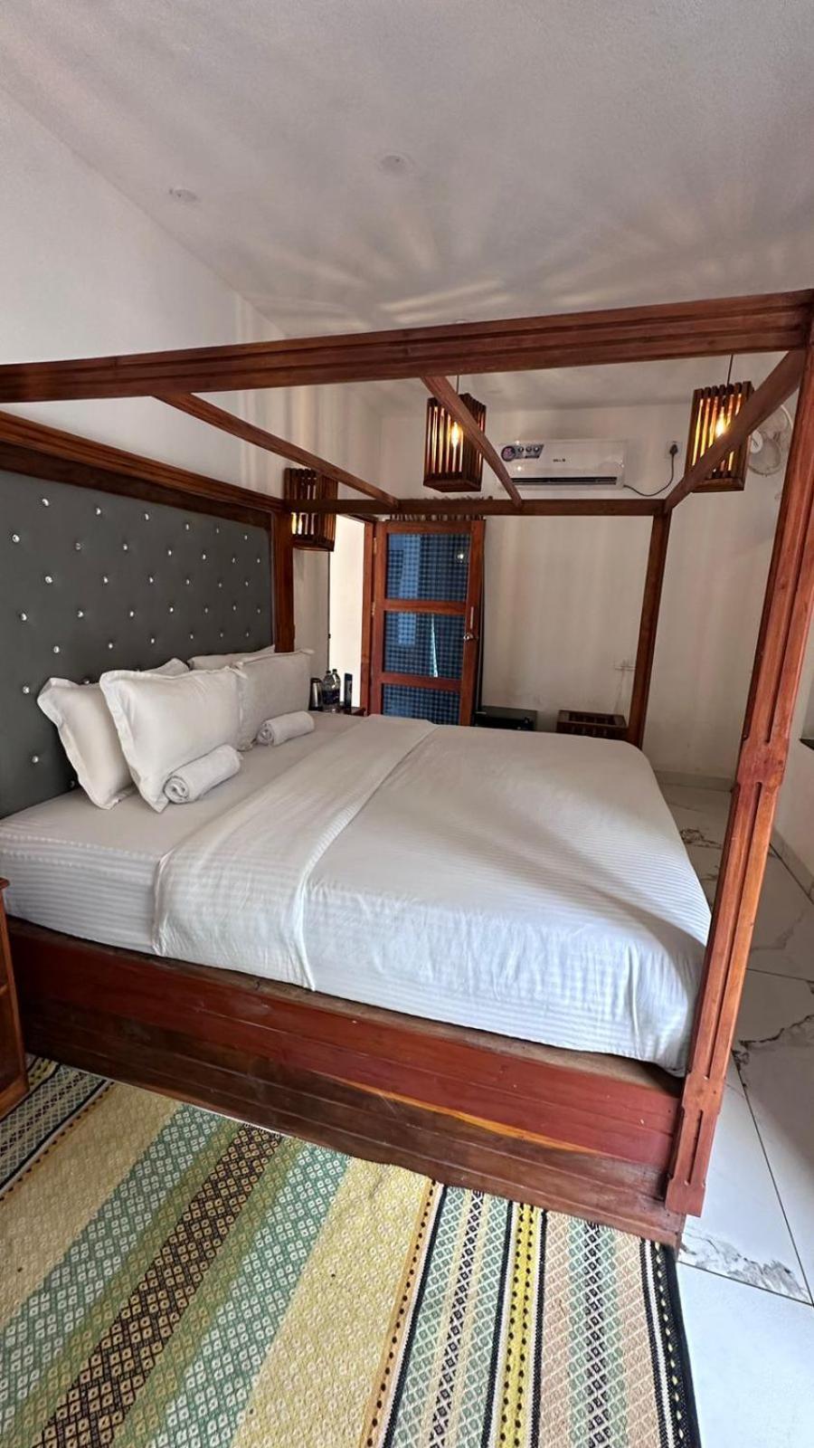 Bed and Breakfast Nidra By Sarwaa à Varkala Extérieur photo