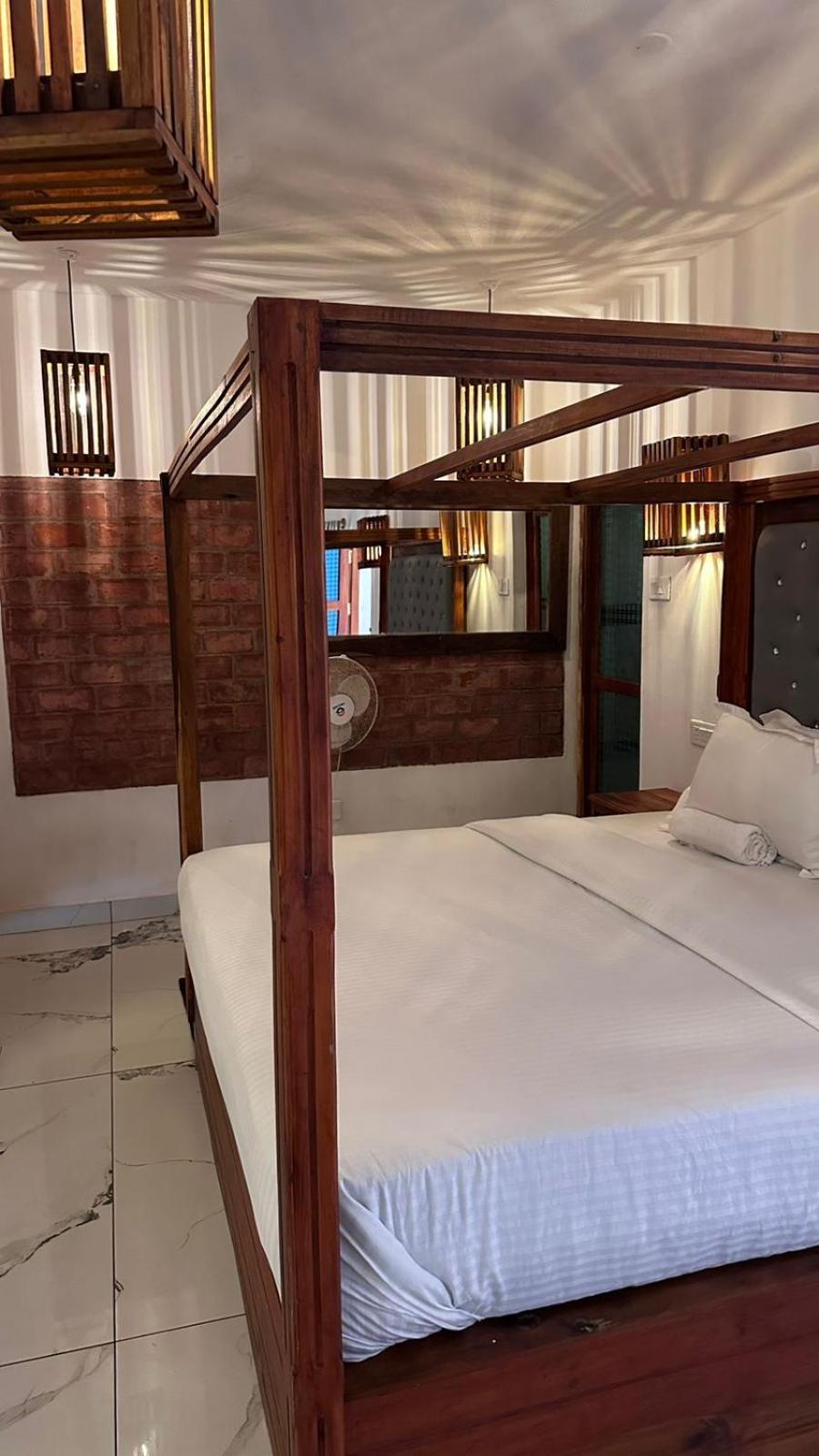 Bed and Breakfast Nidra By Sarwaa à Varkala Extérieur photo