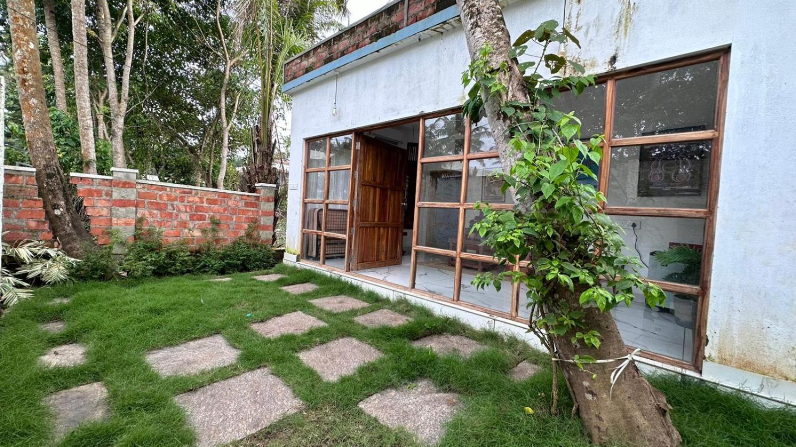 Bed and Breakfast Nidra By Sarwaa à Varkala Extérieur photo